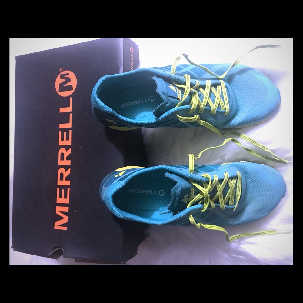 Merrell sneakers size 9 worn twice
